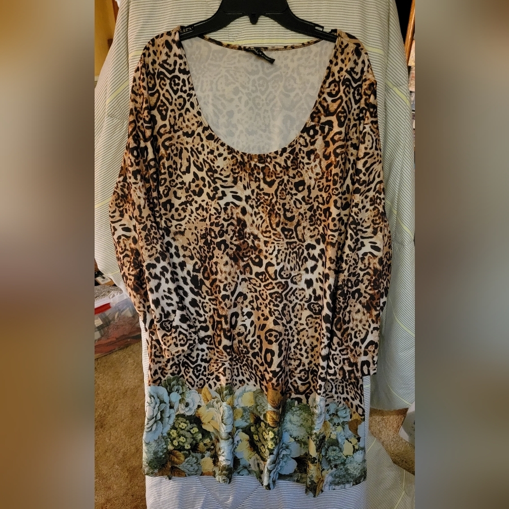 Slinky Brand Animal Print Tunic with Floral Detail Size 2X